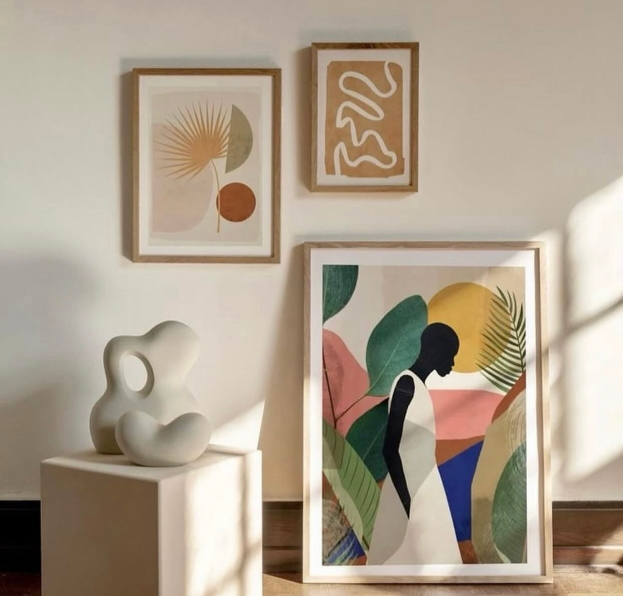 This stunning 3-Piece art wall frame Set